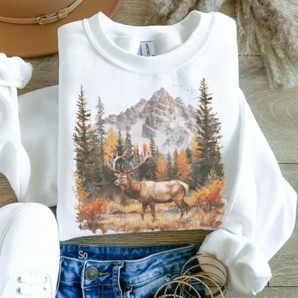 Retro Deer Wilderness Scene Sweatshirt, Deer Sweatshirt, 90S Nostalgia Animal Sweatshirt, Boho Unisex Crewneck, Forest Sweatshirt, Montana